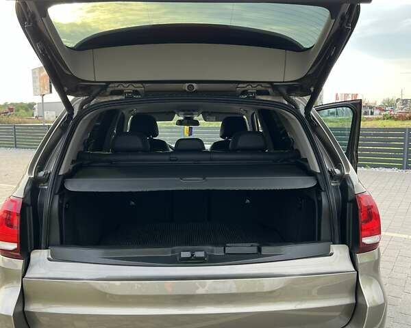 Коричневый БМВ Х5, объемом двигателя 2.99 л и пробегом 152 тыс. км за 35000 $, фото 20 на Automoto.ua