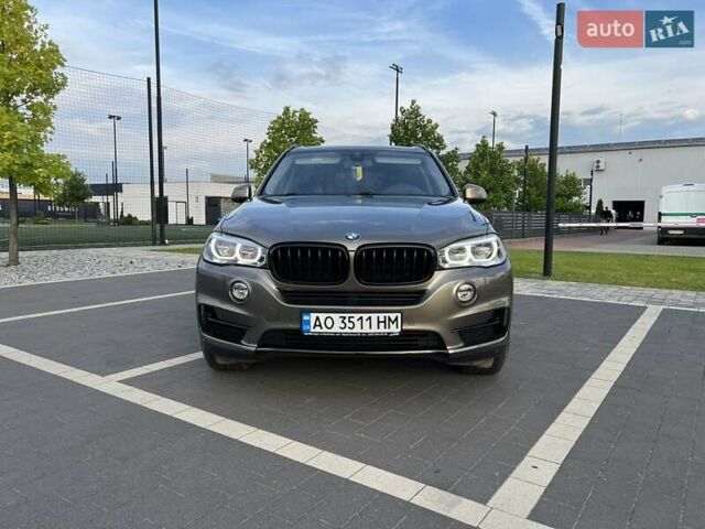Коричневый БМВ Х5, объемом двигателя 2.99 л и пробегом 152 тыс. км за 35000 $, фото 1 на Automoto.ua