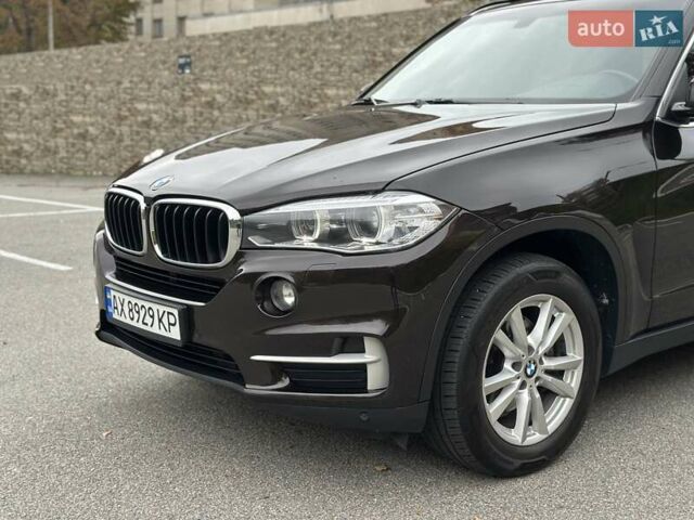 Коричневый БМВ Х5, объемом двигателя 2 л и пробегом 180 тыс. км за 22900 $, фото 1 на Automoto.ua