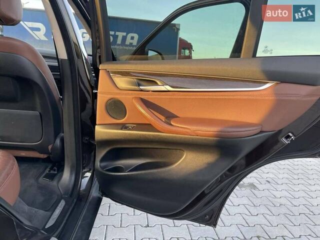 Коричневый БМВ Х5, объемом двигателя 2 л и пробегом 146 тыс. км за 29000 $, фото 14 на Automoto.ua