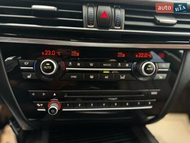 Коричневый БМВ Х5, объемом двигателя 2 л и пробегом 89 тыс. км за 34950 $, фото 80 на Automoto.ua