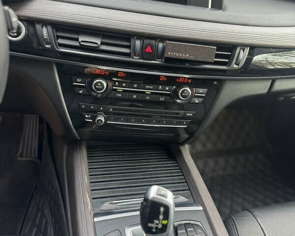 Коричневий БМВ Х5, об'ємом двигуна 2 л та пробігом 153 тис. км за 27500 $, фото 8 на Automoto.ua