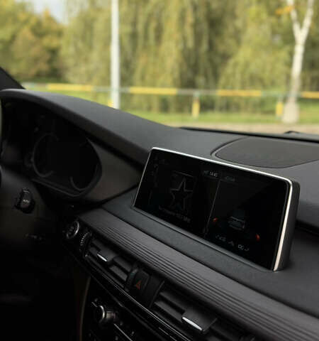 БМВ Х5 2017 в Ровно на Automoto.ua Коричневый БМВ Х5, объемом двигателя 2 л и пробегом 82 тыс. км за 34000 $, фото 9 на Automoto.ua