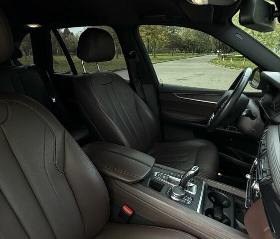 Коричневый БМВ Х5, объемом двигателя 2 л и пробегом 82 тыс. км за 34000 $, фото 4 на Automoto.ua