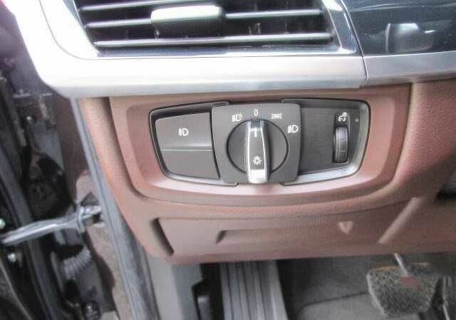 Коричневый БМВ Х5, объемом двигателя 3 л и пробегом 88 тыс. км за 30000 $, фото 7 на Automoto.ua