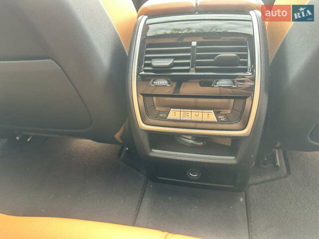 Коричневый БМВ Х5, объемом двигателя 3 л и пробегом 30 тыс. км за 70000 $, фото 16 на Automoto.ua