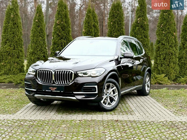 Коричневый БМВ Х5, объемом двигателя 2 л и пробегом 41 тыс. км за 63900 $, фото 1 на Automoto.ua
