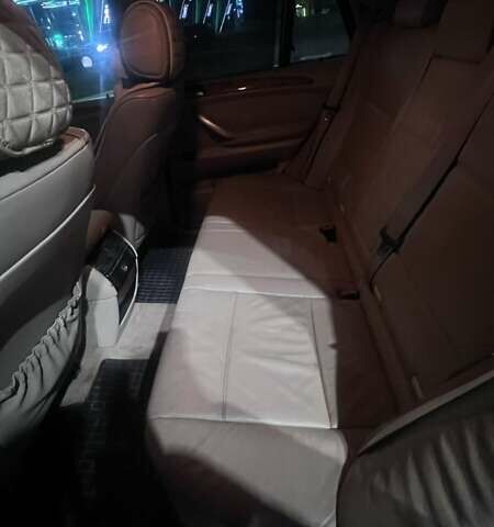 Красный БМВ Х5, объемом двигателя 3 л и пробегом 340 тыс. км за 6500 $, фото 15 на Automoto.ua