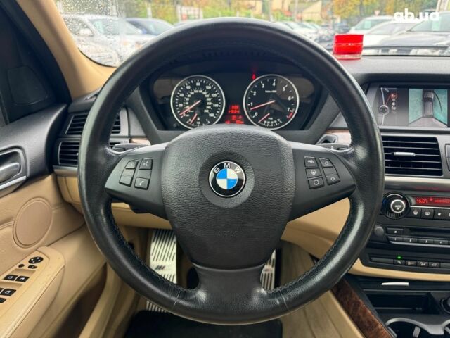 Красный БМВ Х5, объемом двигателя 3 л и пробегом 309 тыс. км за 12390 $, фото 28 на Automoto.ua