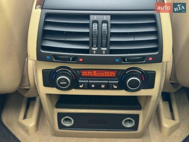 Красный БМВ Х5, объемом двигателя 3 л и пробегом 309 тыс. км за 12390 $, фото 26 на Automoto.ua