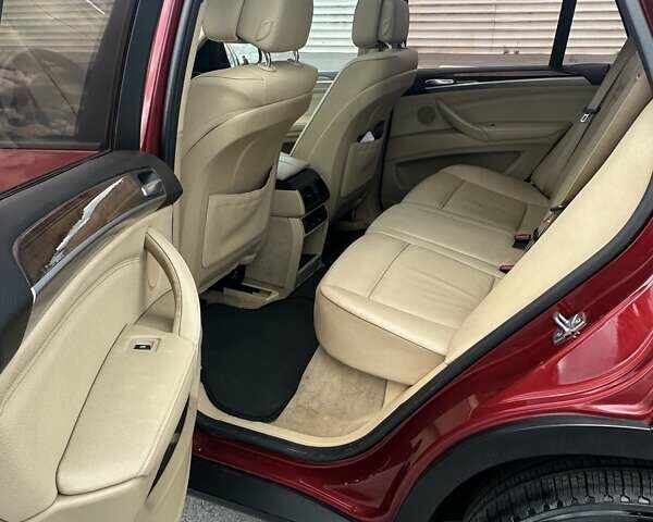 Красный БМВ Х5, объемом двигателя 2.99 л и пробегом 277 тыс. км за 12700 $, фото 20 на Automoto.ua