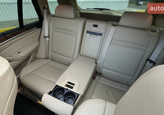 Червоний БМВ Х5, об'ємом двигуна 2.98 л та пробігом 177 тис. км за 17500 $, фото 48 на Automoto.ua