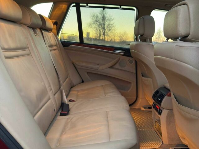 Красный БМВ Х5, объемом двигателя 3 л и пробегом 220 тыс. км за 14000 $, фото 9 на Automoto.ua