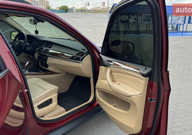 Червоний БМВ Х5, об'ємом двигуна 2.98 л та пробігом 177 тис. км за 17500 $, фото 44 на Automoto.ua