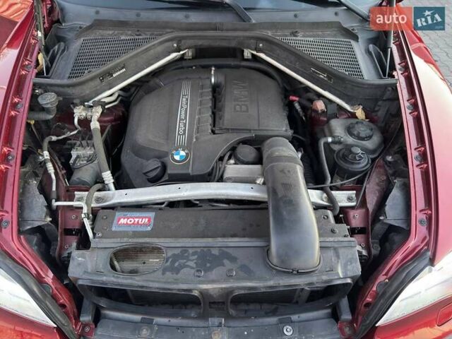 Красный БМВ Х5, объемом двигателя 2.98 л и пробегом 220 тыс. км за 14000 $, фото 17 на Automoto.ua
