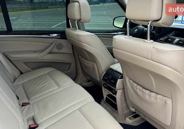 Червоний БМВ Х5, об'ємом двигуна 2.98 л та пробігом 177 тис. км за 17500 $, фото 64 на Automoto.ua