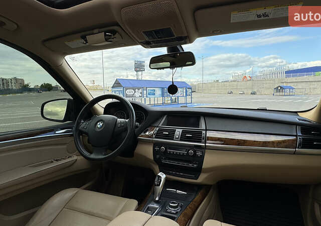 Червоний БМВ Х5, об'ємом двигуна 2.98 л та пробігом 177 тис. км за 17500 $, фото 45 на Automoto.ua