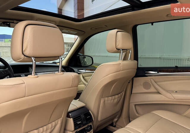 Червоний БМВ Х5, об'ємом двигуна 2.98 л та пробігом 177 тис. км за 17500 $, фото 63 на Automoto.ua