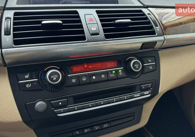 Червоний БМВ Х5, об'ємом двигуна 2.98 л та пробігом 177 тис. км за 17500 $, фото 59 на Automoto.ua