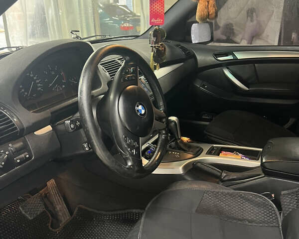 БМВ Х5, объемом двигателя 0 л и пробегом 270 тыс. км за 10500 $, фото 4 на Automoto.ua