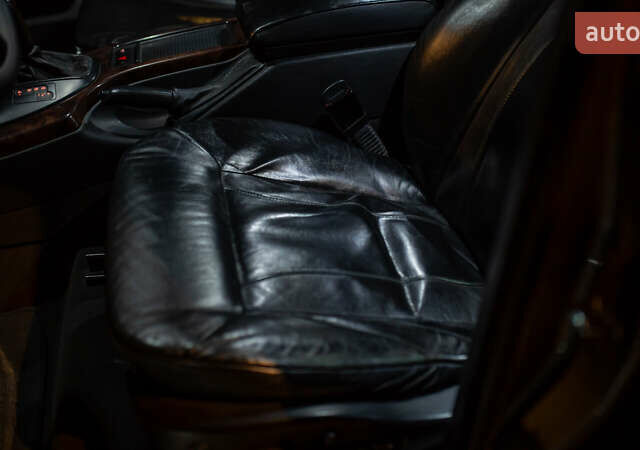 БМВ Х5, объемом двигателя 3 л и пробегом 415 тыс. км за 13000 $, фото 33 на Automoto.ua