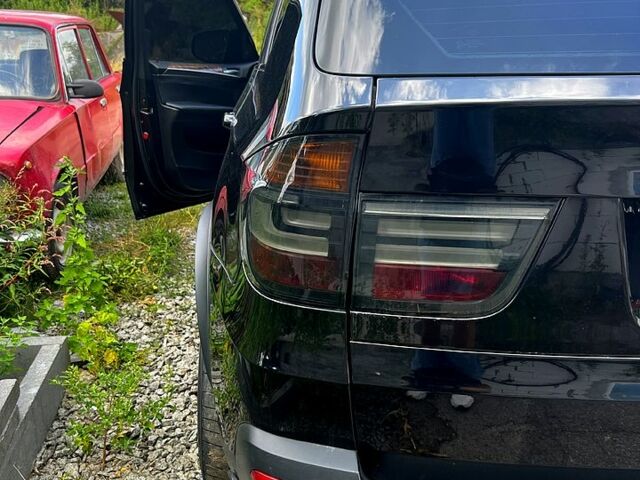 БМВ Х5, объемом двигателя 4.8 л и пробегом 358 тыс. км за 10000 $, фото 5 на Automoto.ua