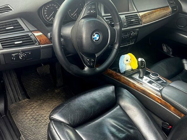 БМВ Х5, объемом двигателя 4.8 л и пробегом 358 тыс. км за 10000 $, фото 6 на Automoto.ua