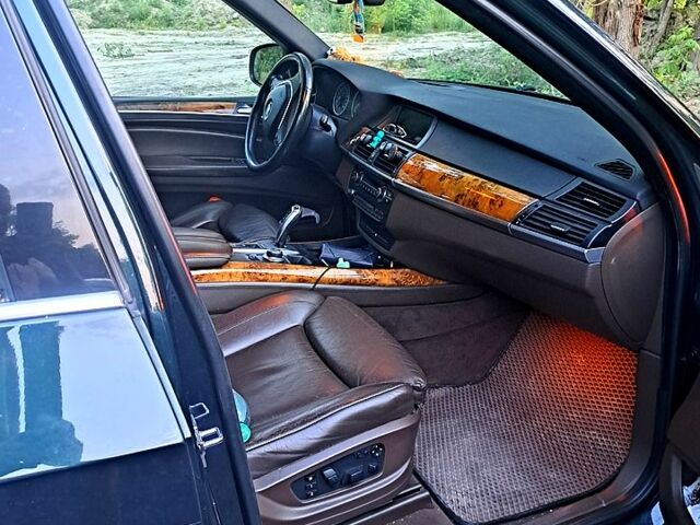 БМВ Х5, объемом двигателя 3.5 л и пробегом 350 тыс. км за 9000 $, фото 2 на Automoto.ua