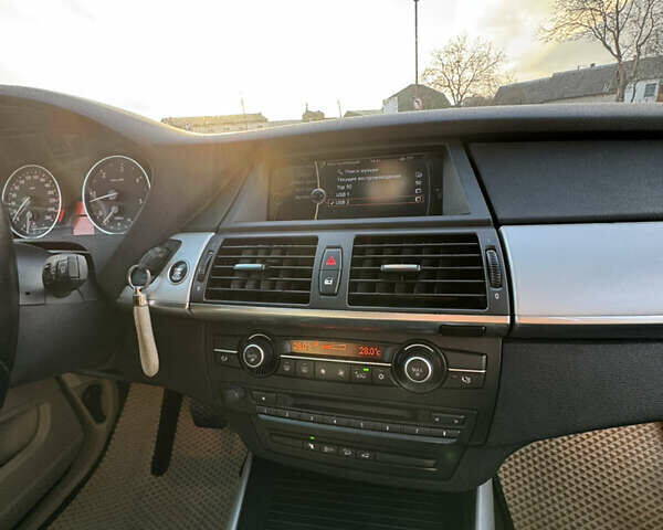 БМВ Х5, объемом двигателя 3 л и пробегом 250 тыс. км за 14500 $, фото 14 на Automoto.ua