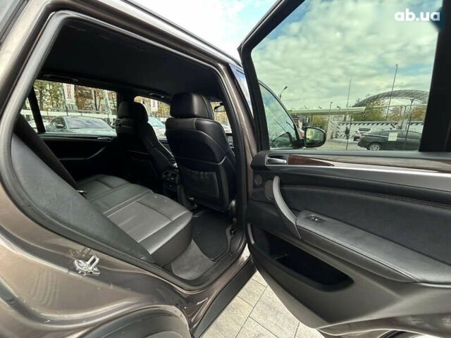 БМВ Х5, объемом двигателя 3 л и пробегом 249 тыс. км за 19900 $, фото 23 на Automoto.ua