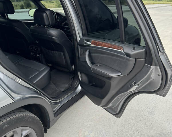 БМВ Х5, объемом двигателя 3 л и пробегом 235 тыс. км за 20000 $, фото 13 на Automoto.ua