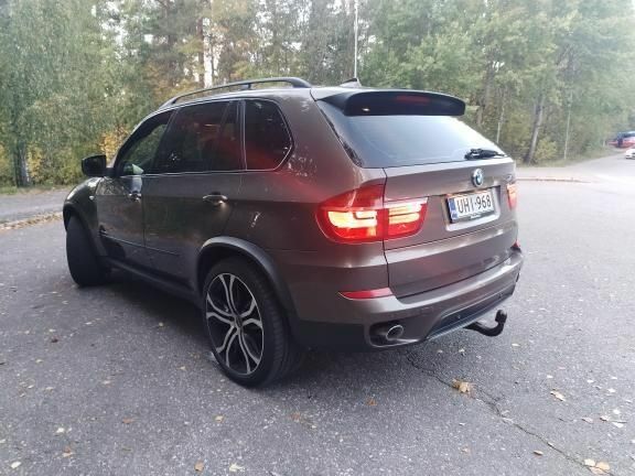 БМВ Х5, объемом двигателя 3 л и пробегом 330 тыс. км за 12810 $, фото 1 на Automoto.ua