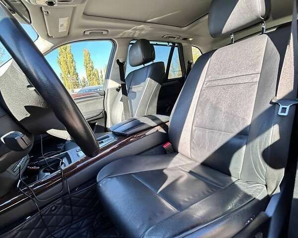 БМВ Х5, объемом двигателя 3 л и пробегом 240 тыс. км за 15700 $, фото 13 на Automoto.ua