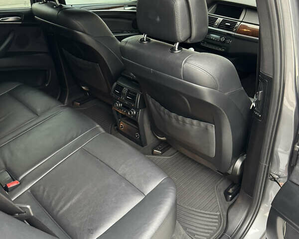 БМВ Х5, объемом двигателя 3 л и пробегом 235 тыс. км за 20000 $, фото 14 на Automoto.ua