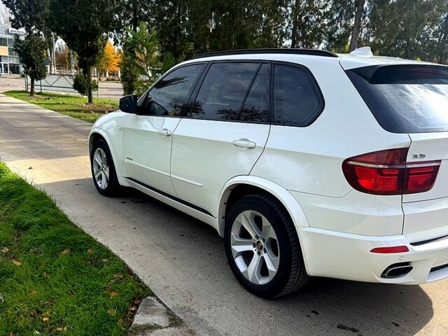 БМВ Х5 2011 в Херсоне на Automoto.ua БМВ Х5, объемом двигателя 3 л и пробегом 239 тыс. км за 18000 $, фото 10 на Automoto.ua