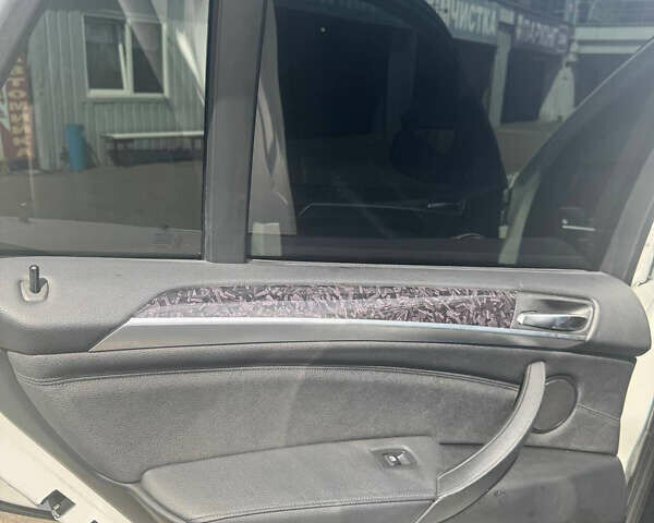 БМВ Х5, объемом двигателя 2.98 л и пробегом 189 тыс. км за 15700 $, фото 18 на Automoto.ua