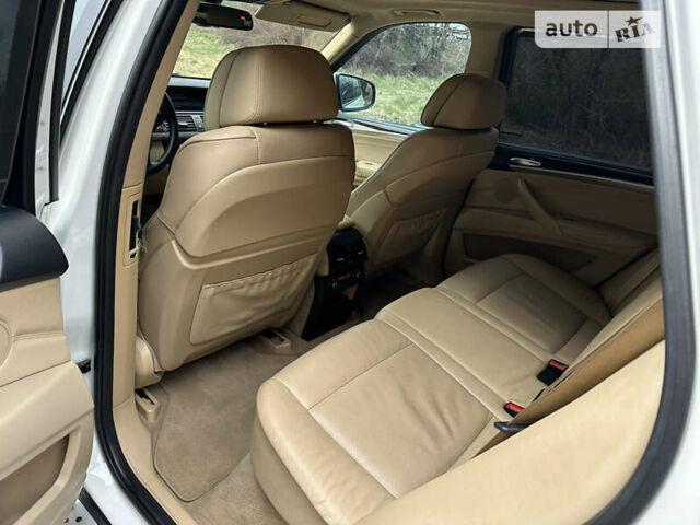 БМВ Х5, объемом двигателя 2.99 л и пробегом 302 тыс. км за 18900 $, фото 17 на Automoto.ua