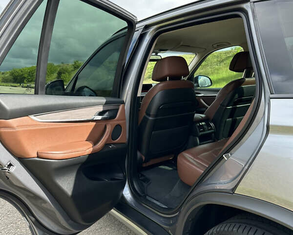 БМВ Х5, объемом двигателя 2.99 л и пробегом 240 тыс. км за 30000 $, фото 12 на Automoto.ua