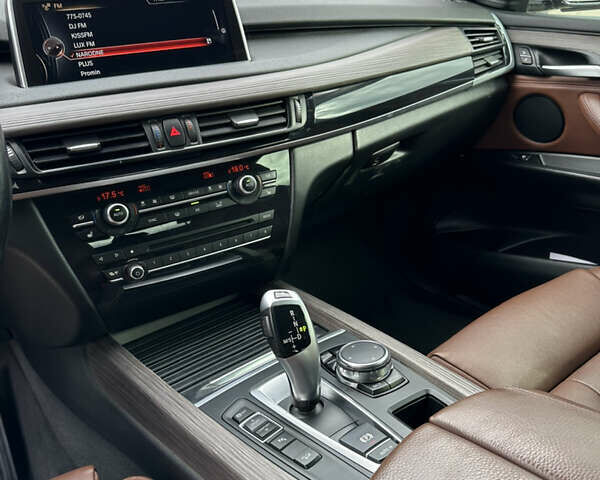 БМВ Х5, объемом двигателя 2.99 л и пробегом 240 тыс. км за 30000 $, фото 4 на Automoto.ua