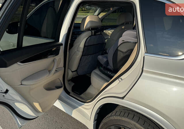 БМВ Х5, объемом двигателя 3 л и пробегом 140 тыс. км за 29500 $, фото 29 на Automoto.ua