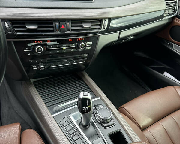 БМВ Х5, объемом двигателя 2.99 л и пробегом 240 тыс. км за 30000 $, фото 8 на Automoto.ua