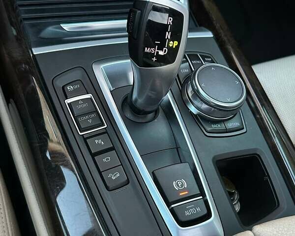 БМВ Х5, объемом двигателя 2.98 л и пробегом 135 тыс. км за 30300 $, фото 13 на Automoto.ua
