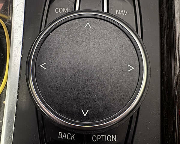 БМВ Х5, об'ємом двигуна 3 л та пробігом 143 тис. км за 30000 $, фото 4 на Automoto.ua