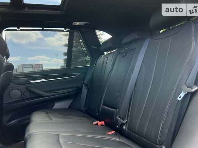 БМВ Х5, об'ємом двигуна 2.99 л та пробігом 160 тис. км за 39499 $, фото 13 на Automoto.ua