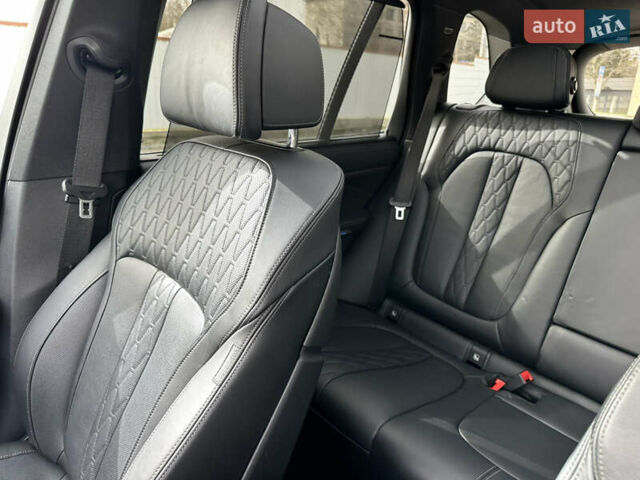 БМВ Х5, объемом двигателя 3 л и пробегом 120 тыс. км за 65700 $, фото 25 на Automoto.ua