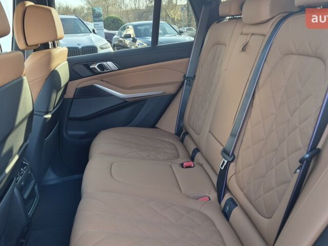 БМВ Х5, объемом двигателя 2.99 л и пробегом 0 тыс. км за 120827 $, фото 12 на Automoto.ua