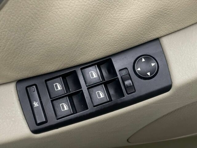 Желтый БМВ Х5, объемом двигателя 3 л и пробегом 385 тыс. км за 8400 $, фото 8 на Automoto.ua