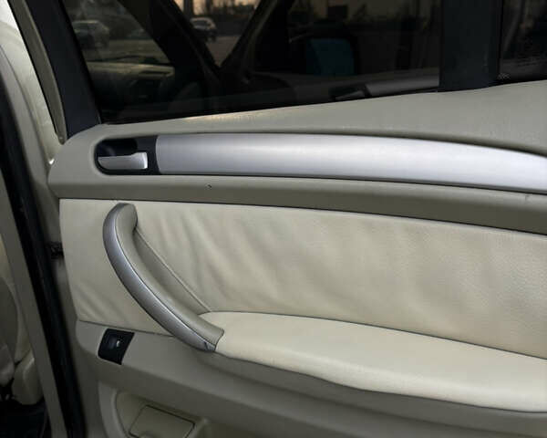 Желтый БМВ Х5, объемом двигателя 3 л и пробегом 380 тыс. км за 8999 $, фото 11 на Automoto.ua