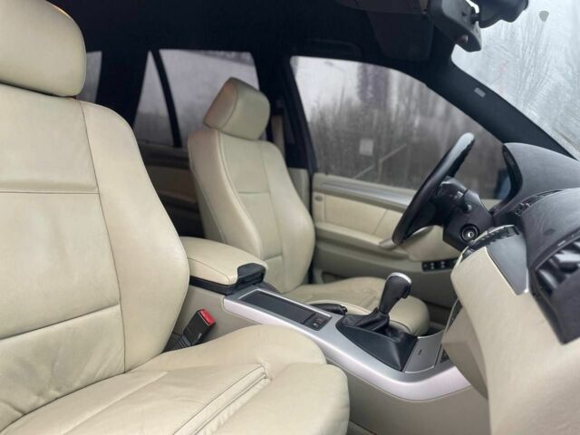 Желтый БМВ Х5, объемом двигателя 3 л и пробегом 385 тыс. км за 8400 $, фото 18 на Automoto.ua