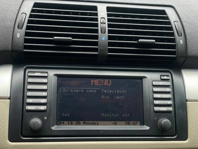 Желтый БМВ Х5, объемом двигателя 3 л и пробегом 385 тыс. км за 8400 $, фото 10 на Automoto.ua